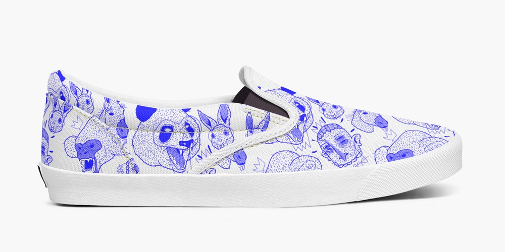 L'immagine raffigura delle scarpe sneaker con sopra applicata la grafica, progetto di Fabio Bevilacqua